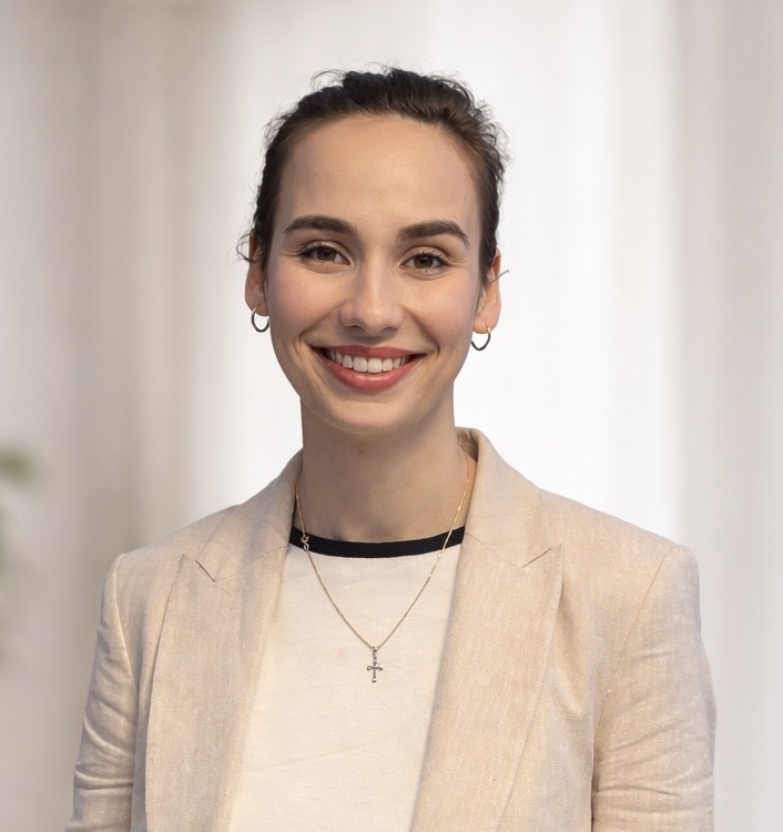 Ana Aburn-Popova